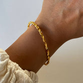 Burgu Kelepçe / 925 Gümüş