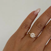 Oval Tek Taş Yüzük /925 Gümüş