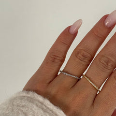 Zarif Taşlı Yüzük