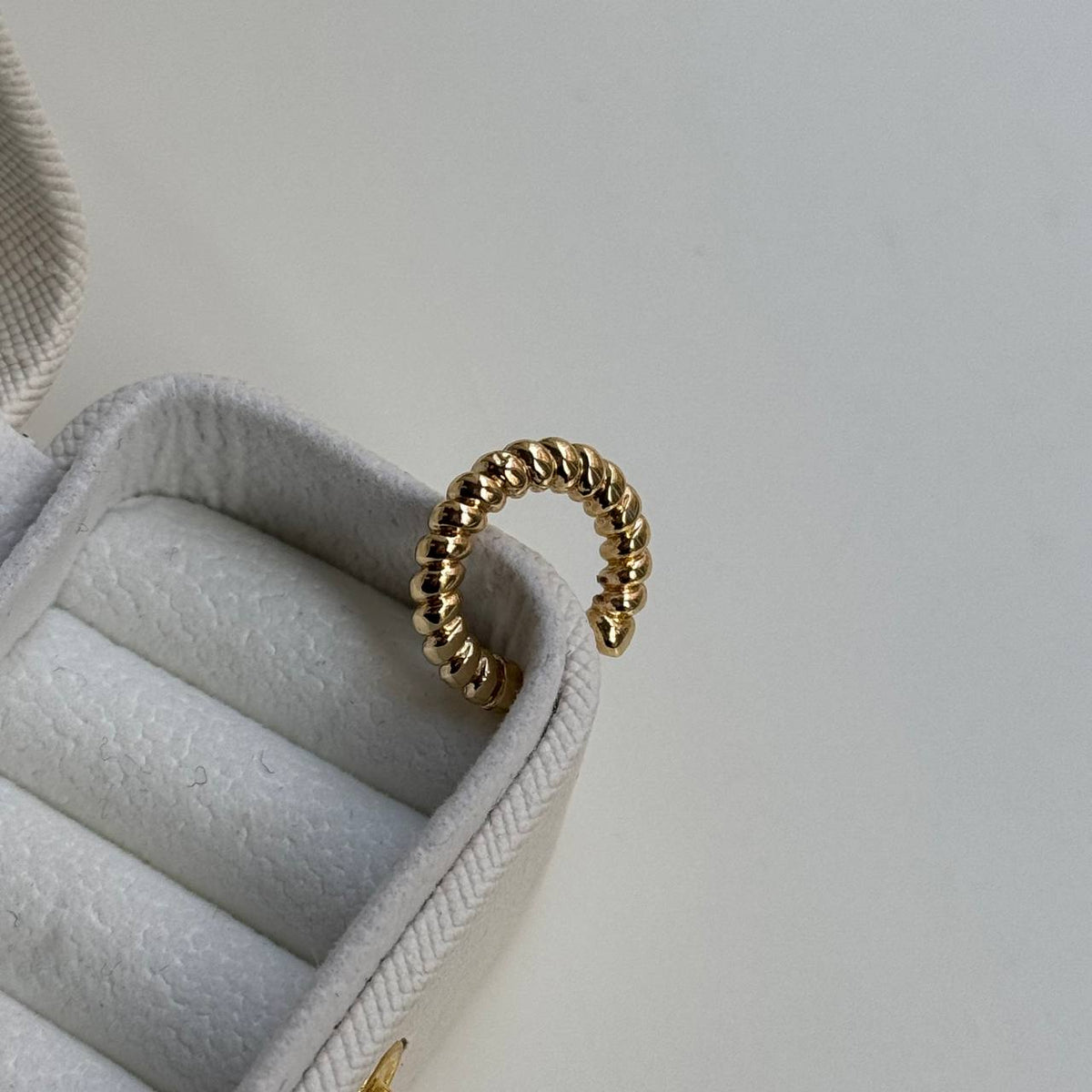 Basic Eaurcuff