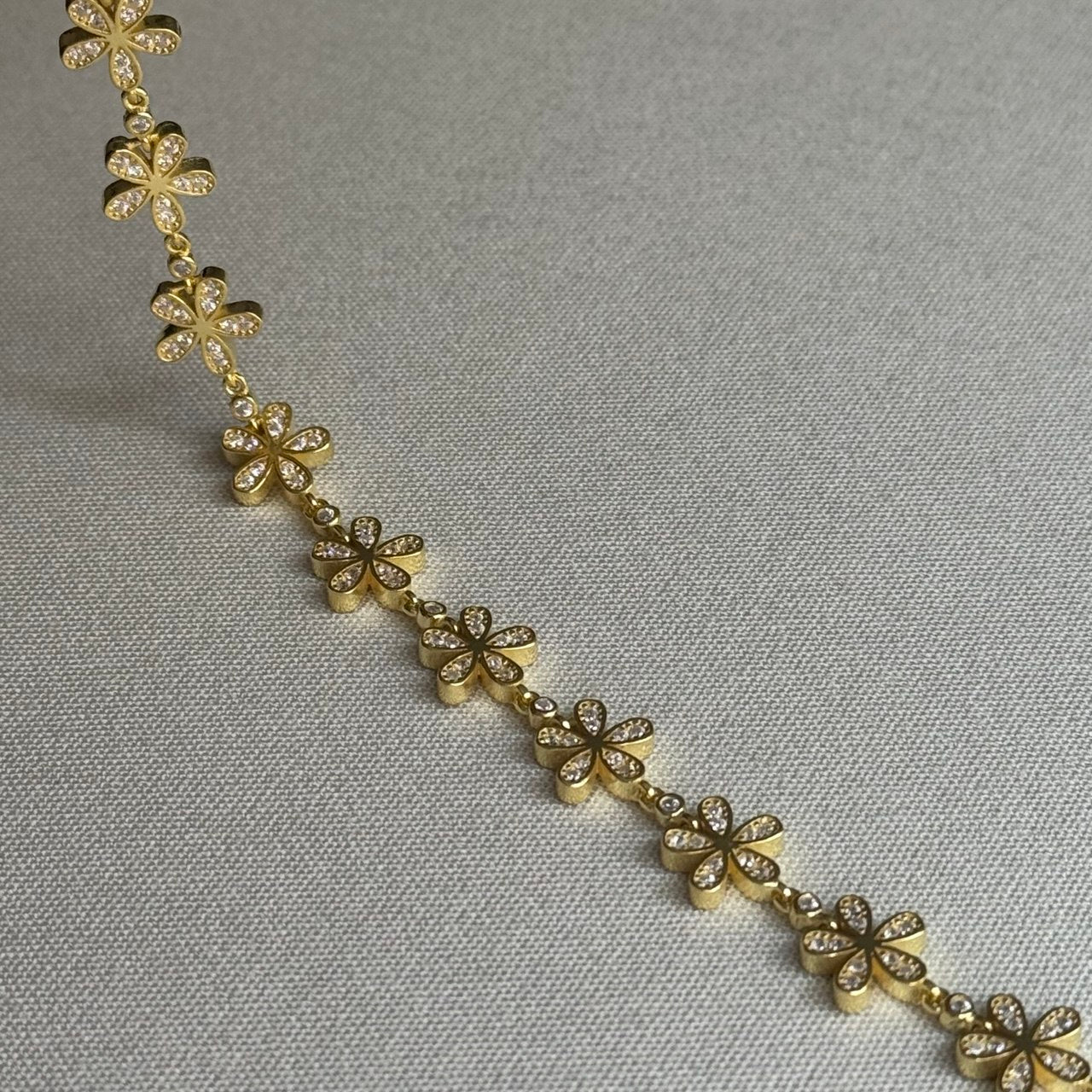 Taşlı Papatya Bileklik / 925 Gümüş