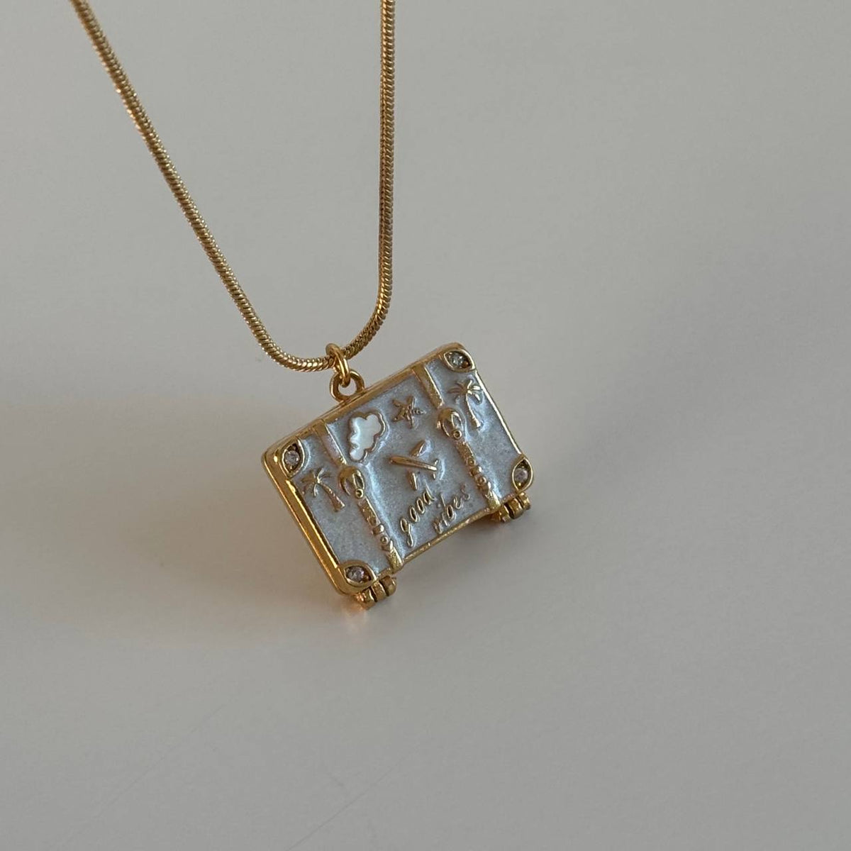 Açılır-Yazılı Manifest Valiz-3