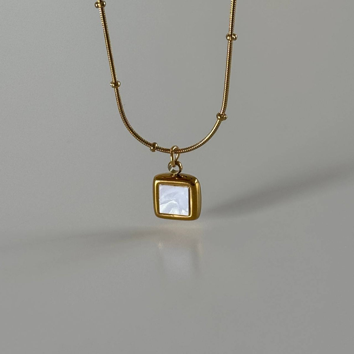 Kare-Sedef Çelik Kolye