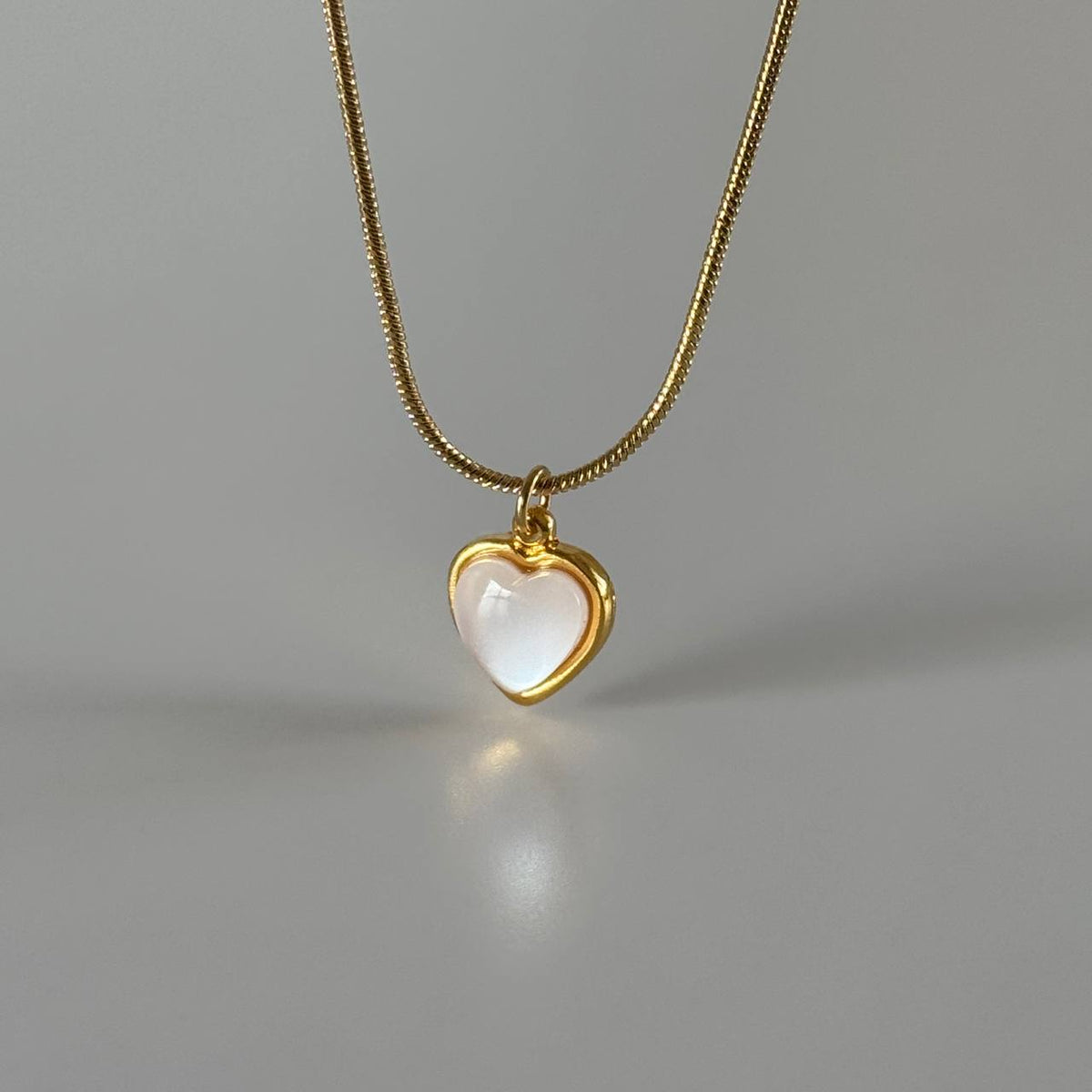 Çelik Bombe Kalp Kolye