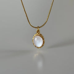 Vıntage Oval Çelik Kolye