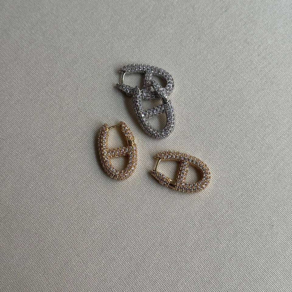 Taşlı Oval Küpe