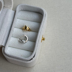 Tragus No:2