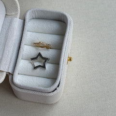 Tragus No:4