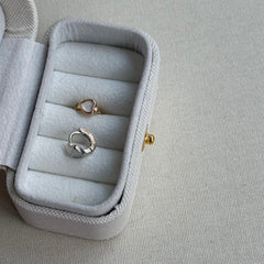 Tragus No:15