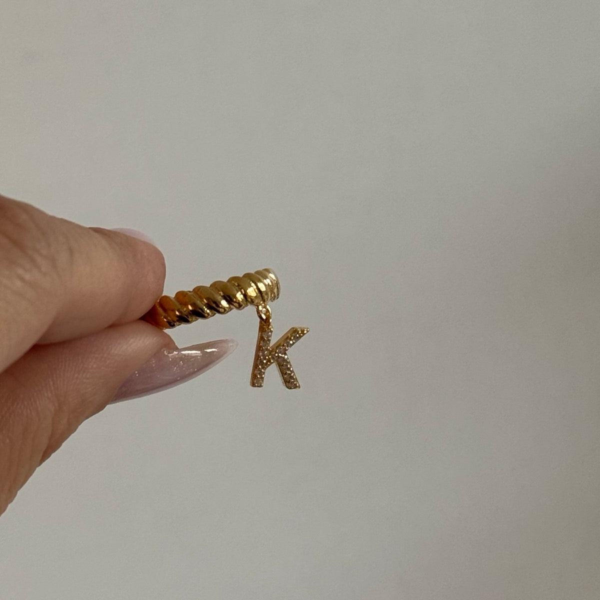 Taşlı Harf-Bombe Yüzük/925 Gümüş