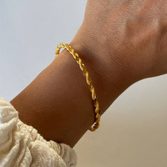 Burgu Kelepçe / 925 Gümüş