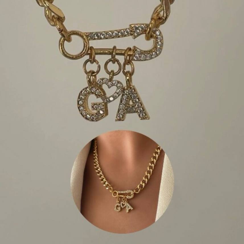 Mirella Çift Harfli Kolye