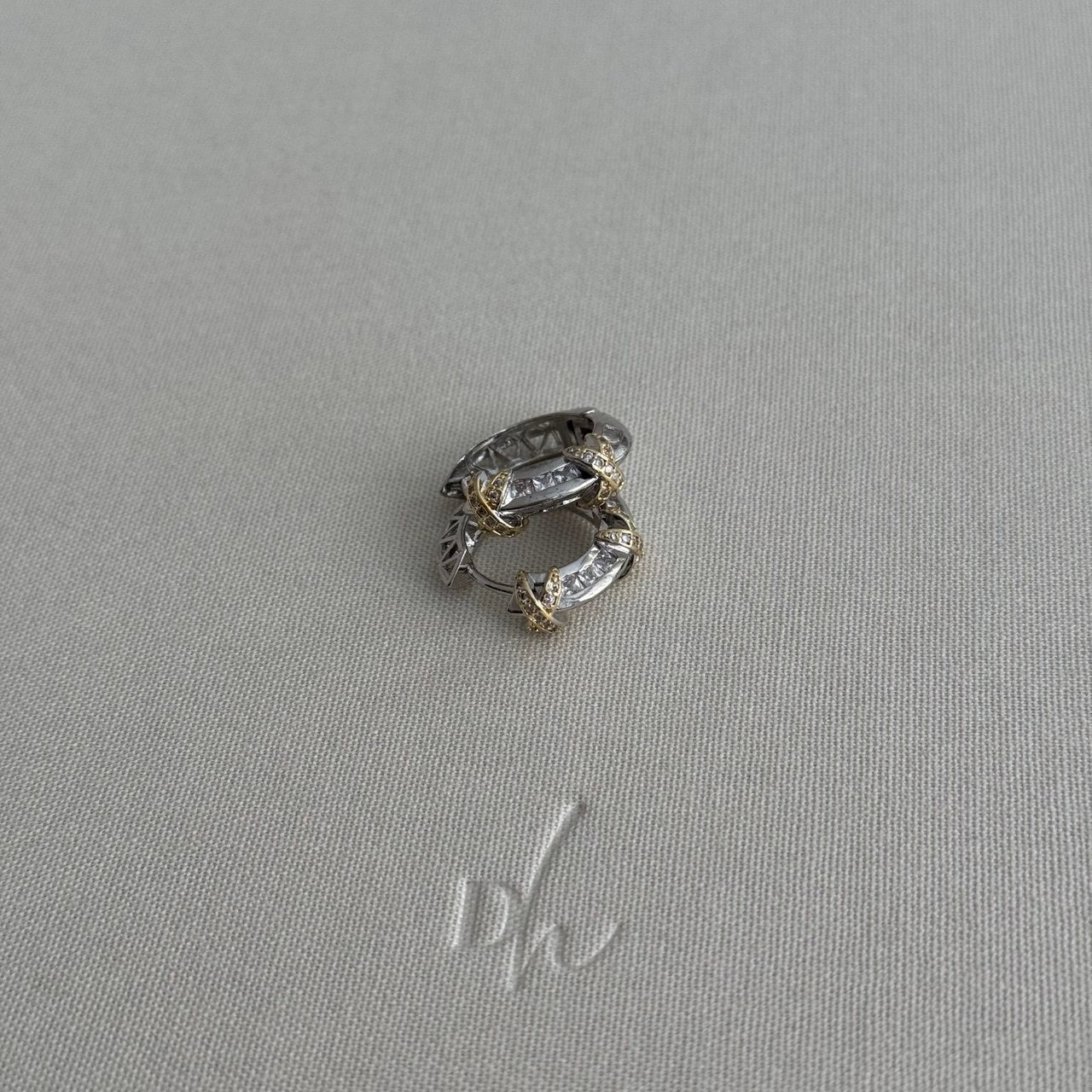 Minimal X Küpe
