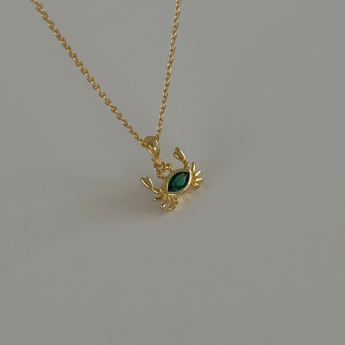 Zümrüt Yeşili Kristal Yengeç Kolye /925 Gümüş